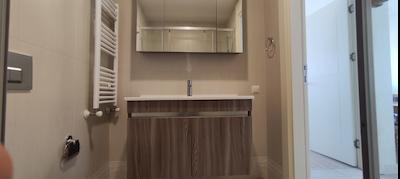 REMAX MODEL DEN SİNPAŞ AQUA CİTY F1 KULEDE 1+1 EŞYALI KİRALIK DAIRE