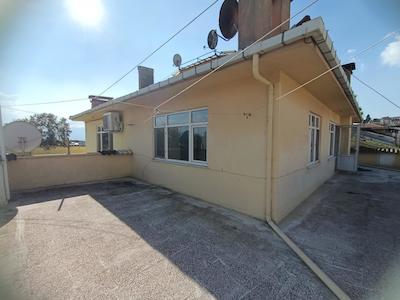 REMAX ÇARŞI'DAN CUMHURIYET PARKI YANI KIRALIK DAIRE