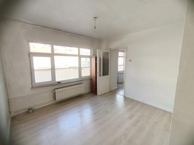 REMAX ÇARŞI'DAN CUMHURIYET PARKI YANI KIRALIK DAIRE