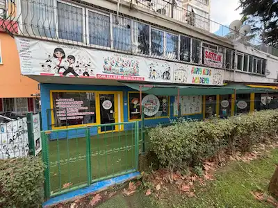 ACIBADEM NAUTILUS AVM YAKINI BAHÇE KULLANIMLI SATILIK DÜKKAN