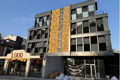 ALİKAHYA KAFELER SOKAĞINDA TABELA DEĞERI YÜKSEK KIRALIK İŞ YERI