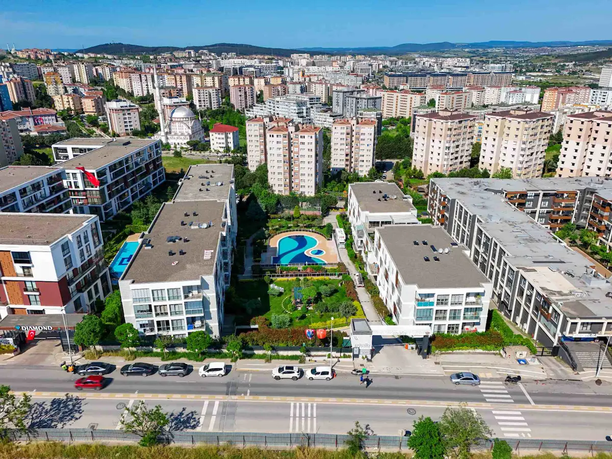 NOVELLA SITESINDE TERAS VE KIŞ BAHÇELI SATILIK 3+1 DAIRE