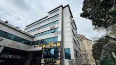 OTO CENTER GALERİCİLER SİTESİN'DE OFİS & BÜRO 32M2 MANZARALI
