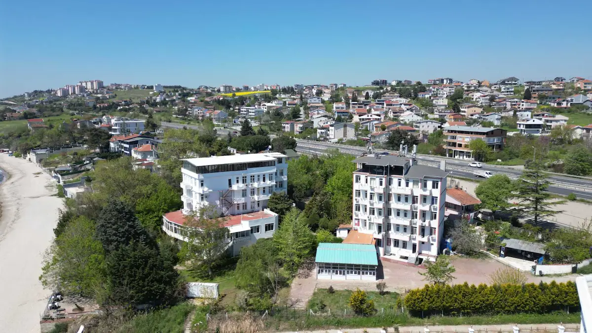 REMAX- MARMARAEREĞLİSİNDE DENİZE SIFIR RUHSATLI OTEL