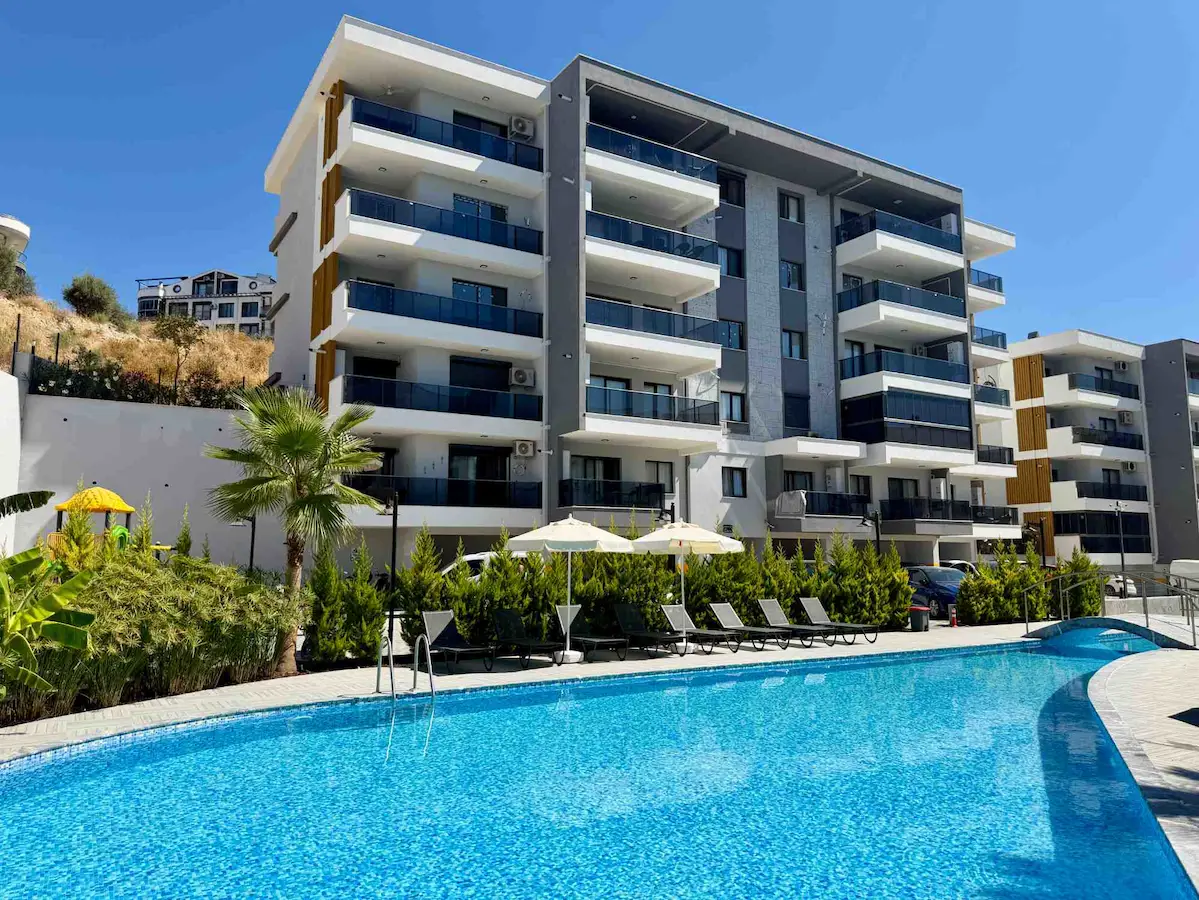 KUŞADASI ARMADA LOFT 2’DE HAVUZLU SITEDE YENI 3+1 DAIRE