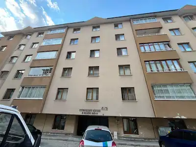 REMAX İLKE KOMBİNA'DA 4+1 SATILIK DAİRE
