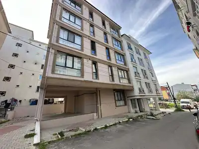 ÇORLU KEMALETTİN MH.'DE FULL EŞYALI 1+1 KİRALIK DAİRE