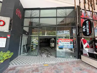  BEYLİKDÜZÜ BEYKENT AVRUPA CADDESİNDE KİRALIK DÜKKAN