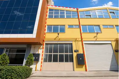 GEBZE GÜZELLER OSB'DE 321M² 3 KATLI SATILIK MASRAFSIZ DÜKKAN