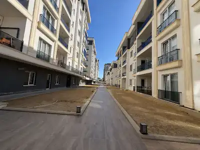 AQUA KAVAKLI 2 SİTESİNDE PEYZAJ CEPHE KİRALIK 3+1 SIFIR DAİRE