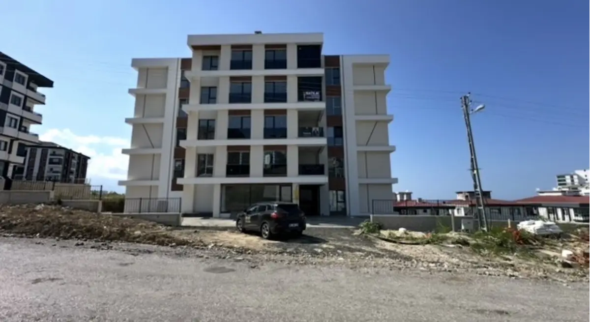 REMAX BARLAS GÜRLER'DEN KİRALIK DENİZ MANZARALI SIFIR 2+1 DAİRE
