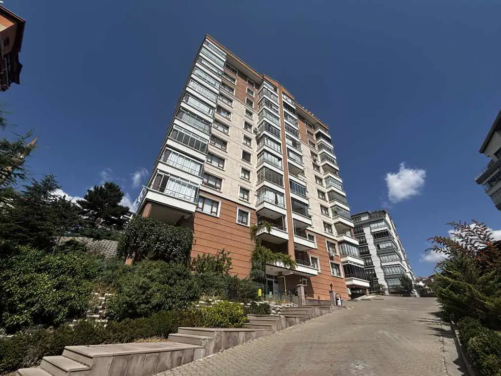 ESERTEPE’DE 4+1 | 190 M² NET | 3 CEPHE | 8.KAT | ORMAN MANZARALI