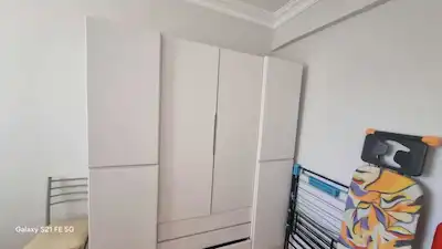KIRMIZITOPRAK/ ATATÜRK CAD.YANI FUL EŞYALI 1+1 SATILIK DAİRE