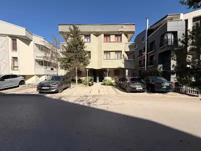 ÇANKAYA BAYRAKTAR MAHALLESINDE FUL YAPILI 3+1 DAIRE