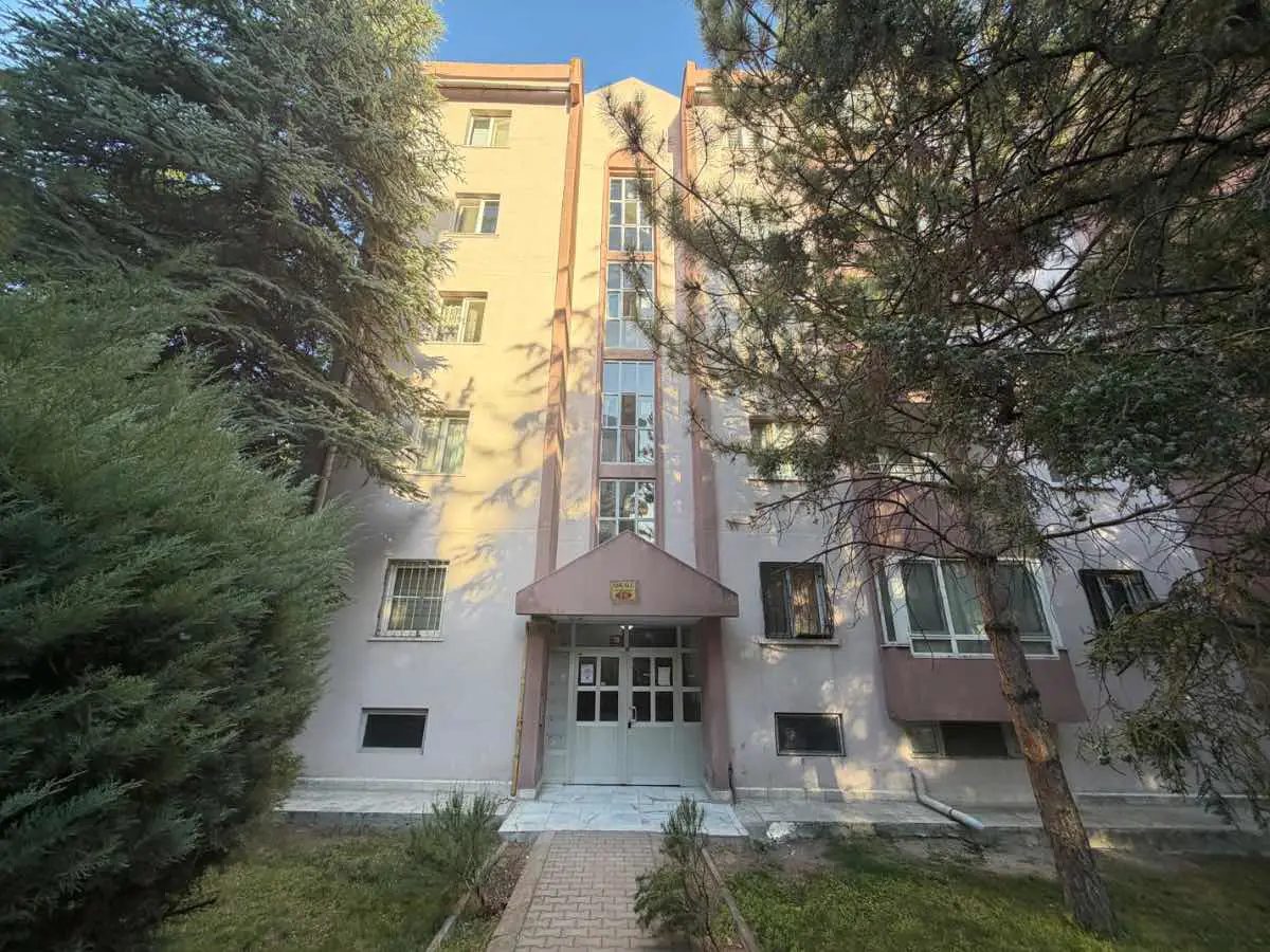 ALTAY MAH BETONTAŞ BLOKLARI FULL YAPILI SATILIK 1+1 DAIRE