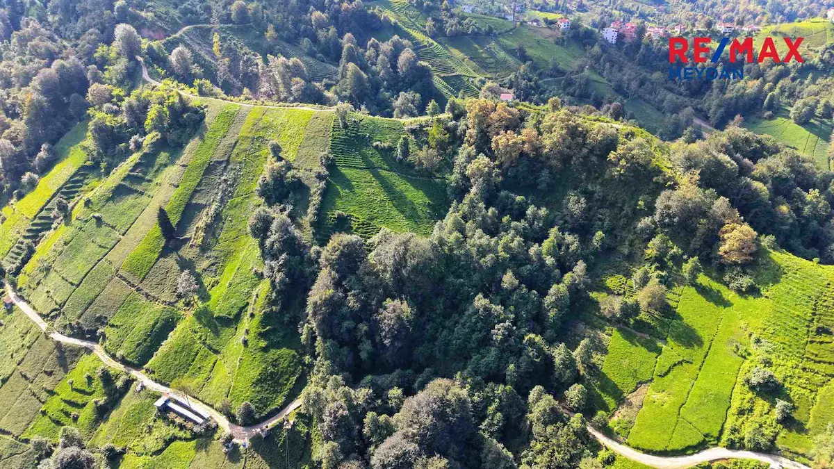 OF KİREÇLİ KÖYÜN DE 932 M2 MANZARALI ARSA (SATILIK)