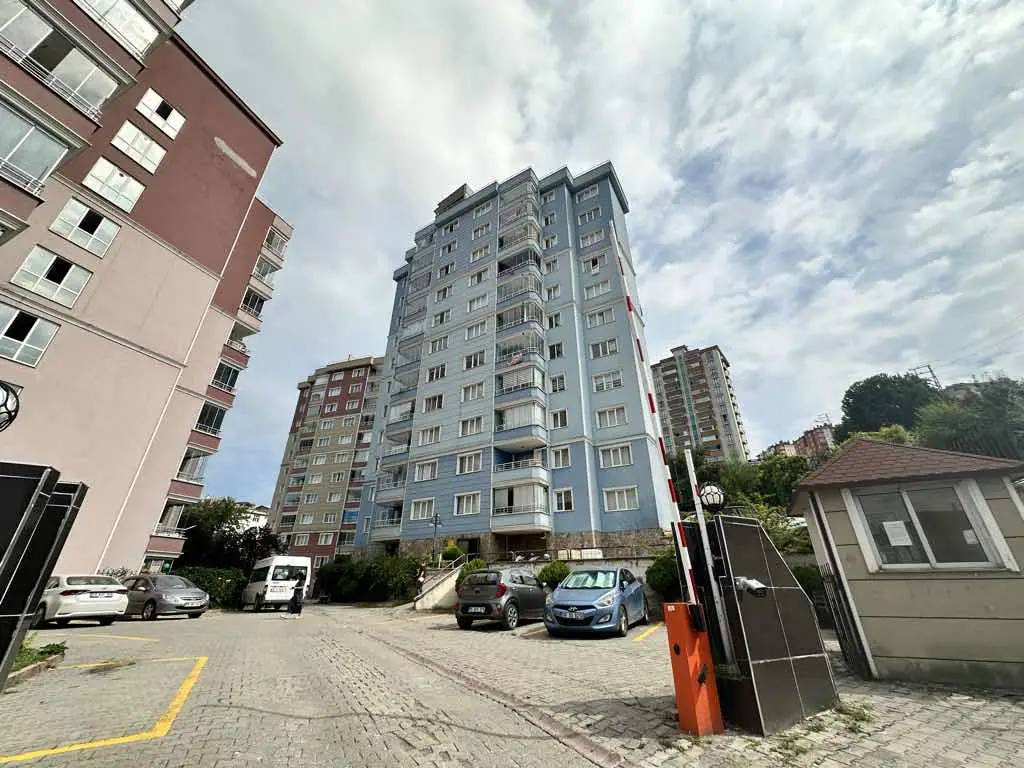 🌊 SAMSUN CANİK BAHREVLİLER SİTESİ’NDE EŞSİZ MANZARALI YENİLENMİŞ 3+1