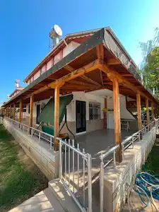 MERSİN TAŞUCU'NDA GÜNEŞ ENERJİLİ BAKIMLI 3+1 DUBLEKS YAZLIK