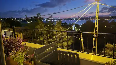 BEYKOZ GÜMÜŞSUYU 'NDA MÜSTAKİL BOĞAZ MANZARALI SATILIK BAHÇELİ EV