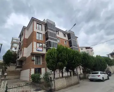 REMAX ADVANTAGE'DEN SATILIK NİLÜFER/DEMİRCİ'DE 3+1 FIRSAT DAİRE