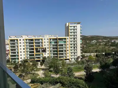SİTE İÇİ BOŞ SATILIK BRÜT 200 M2 ARA KAT SATILIK 3+1 DAİRE