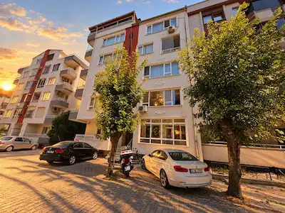 REMAX MID' DEN - ATATÜRK ILKOKULU YAKINI 3+1 SATILIK DAIRE