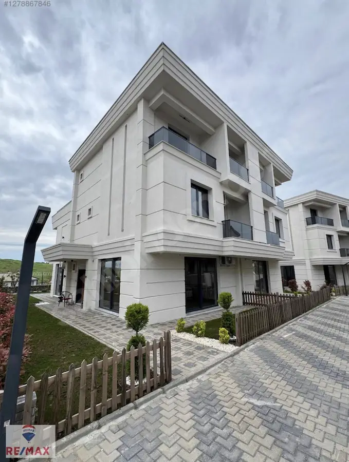BABYLON SEYRANTEPE SİLVAN YOLU SATILIK 5+1 VİLLA