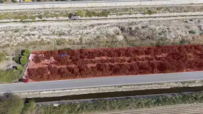 MENEMEN'DE YOL KENARI BAHÇE / ÇİFTLİK 