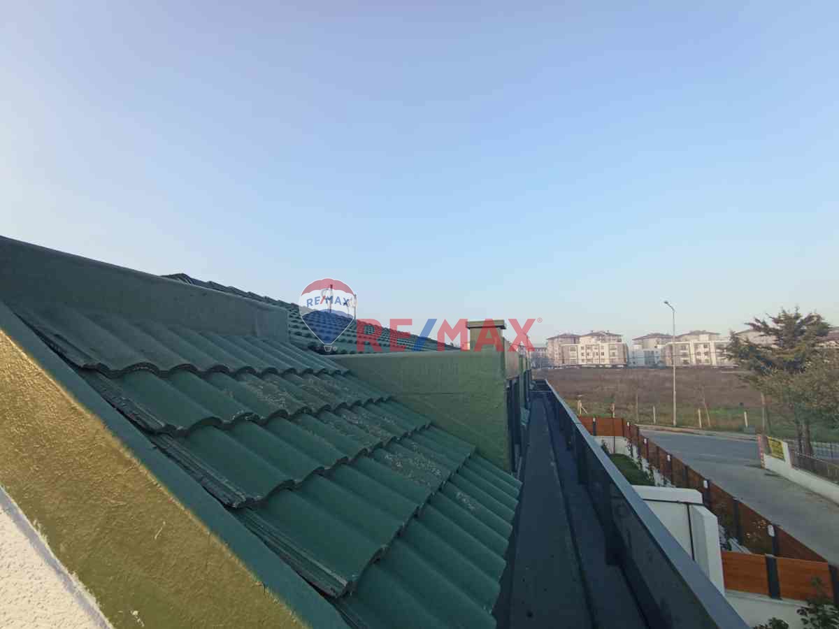 MIMAROBADA PRESTIJLI 200 M2 - 3 KATLI KONFORLU LÜKS VILLA