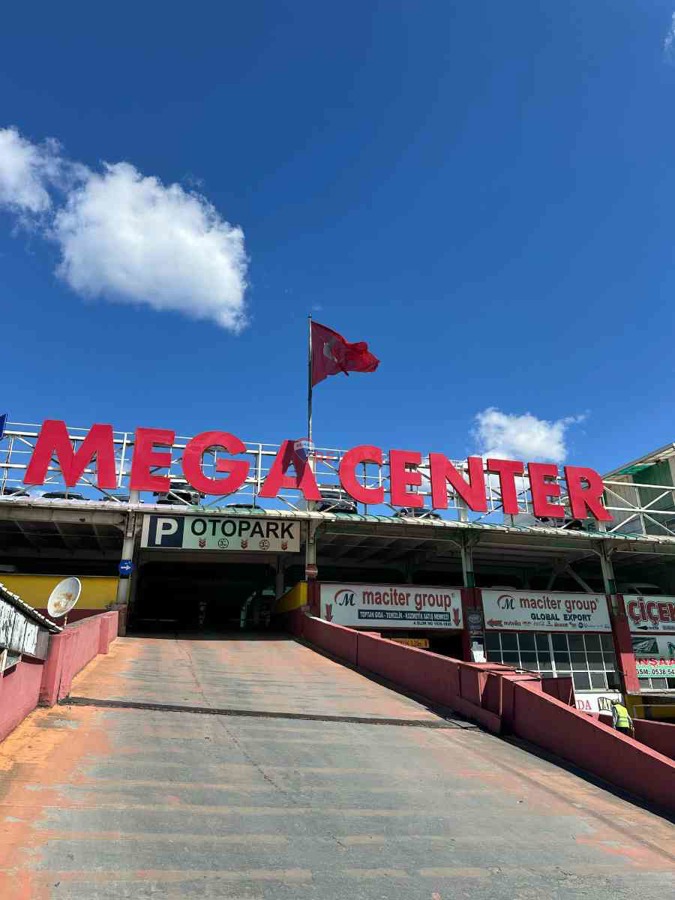 REMAX'DAN MEGA CENTER DA SATILIK BÜYÜK DÜKKAN
