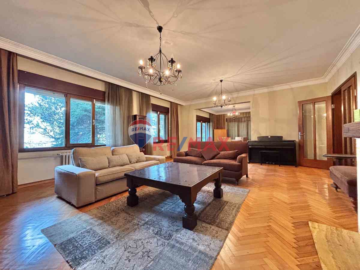 LEVAZIM AYDIN SITESI'NDE 165M2 NET ÇIFT BALKONLU 4+1 