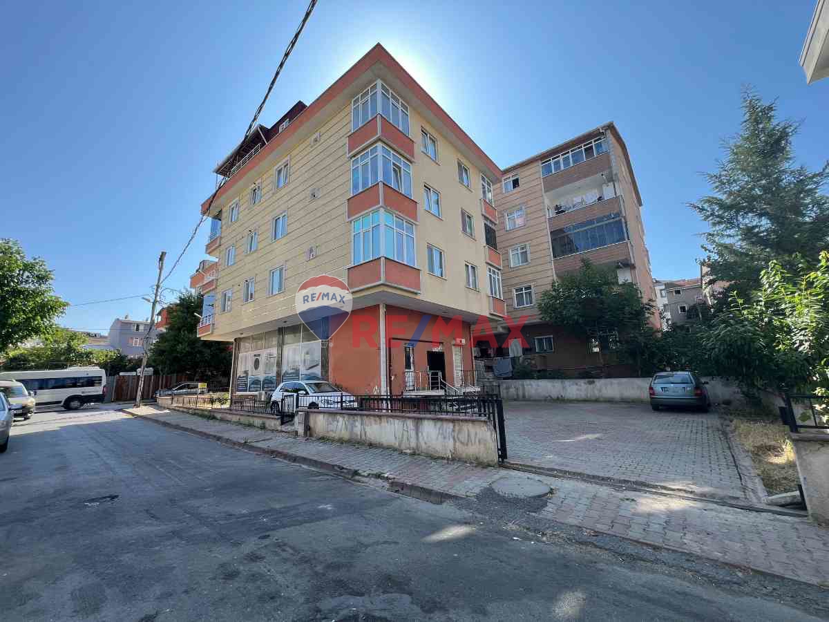 SARIGAZİ ATATÜRK MH. 4+1 OTOPARKLI SATILIK ÇATI DUBLEKS DAİRE TUĞBA ÖZAKBULUT