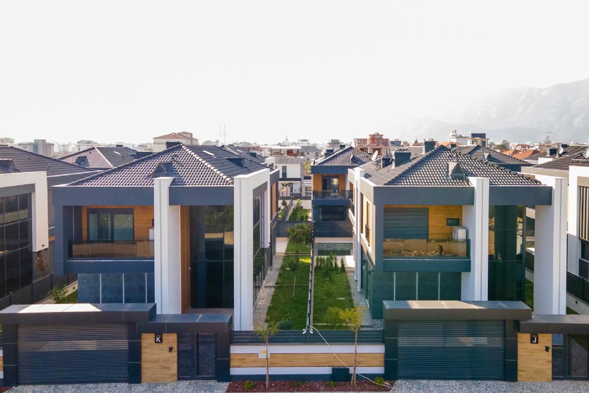 ANTALYA DÖŞEMEALTI MÜSTAKİL HAVUZLU İSKANLI LÜKS VİLLA