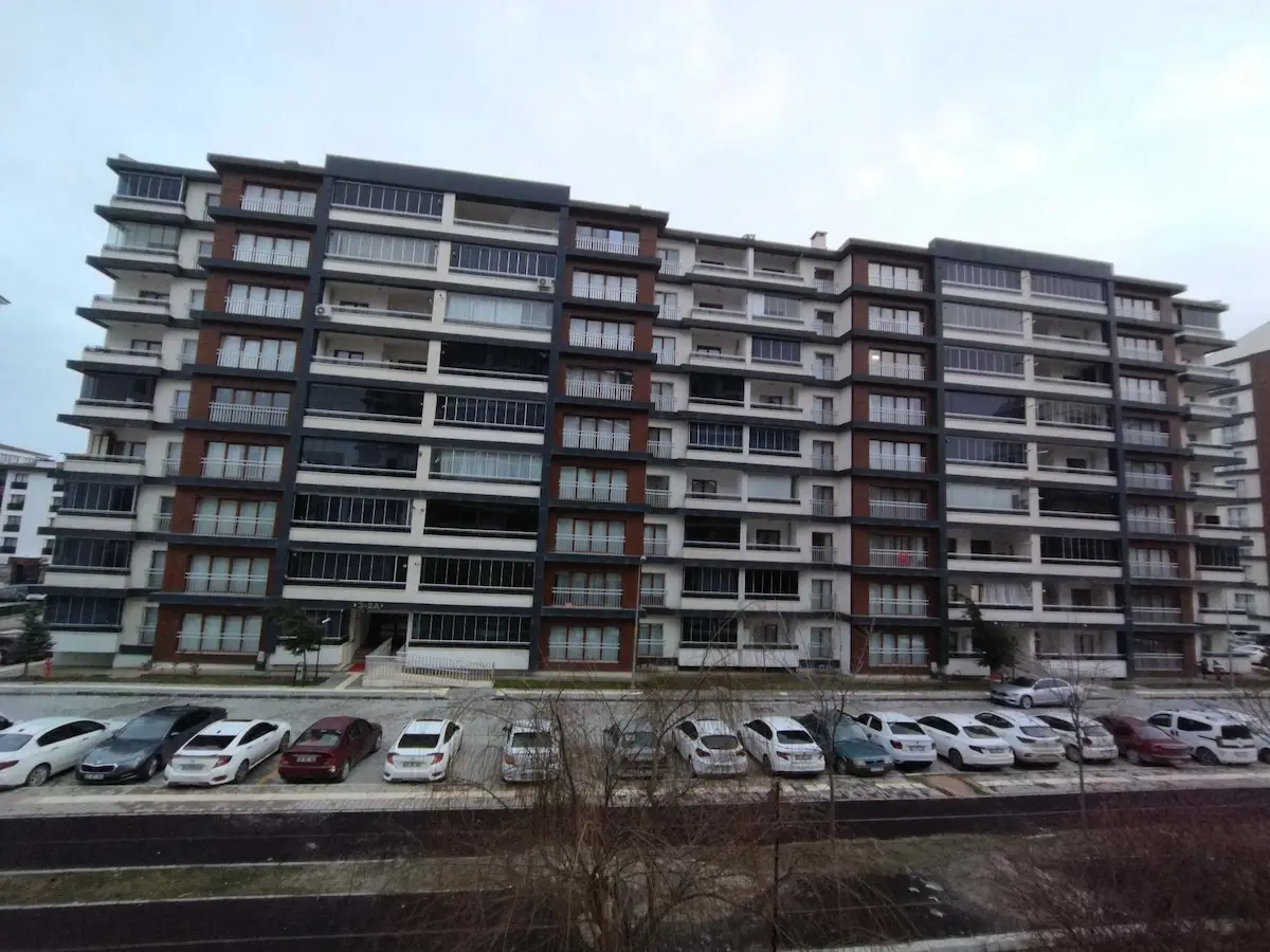 RE/MAX DEĞİŞİMDEN CUMHURİYET MAH. TOKİLERDE 3+1 DAİRE