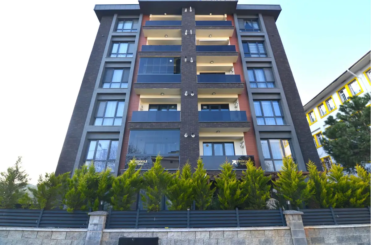 REMAX PROF ÇEKMEKÖY ALEMDAĞ SATILIK ORMAN MANZARALI 3+1 DAİRE