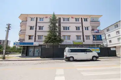 SINCAN PINARBAŞI MAHALLESI FULL YAPILI ARAKAT 3+1 SATILIK DAIRE