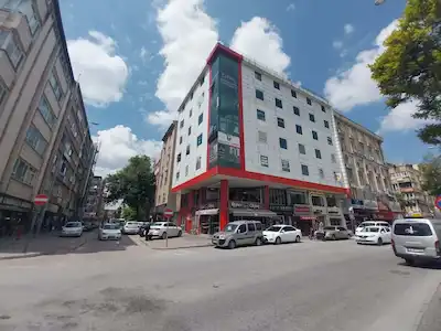 SAHABIYE MAH.AHMET PAŞA CAD.MEYDAN CEPHELI SATILIK 2+1 OFIS