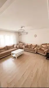REMAX ADVANTAGE  EMİNEVİME'E UYGUN, IÇI YAPILI FIRSAT 2+1 DAIRE