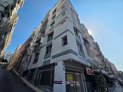 BASIN SİTESİ'NDE DENİZ MANZARALI MERKEZİ KONUM 4+1 KİRALIK DAİRE