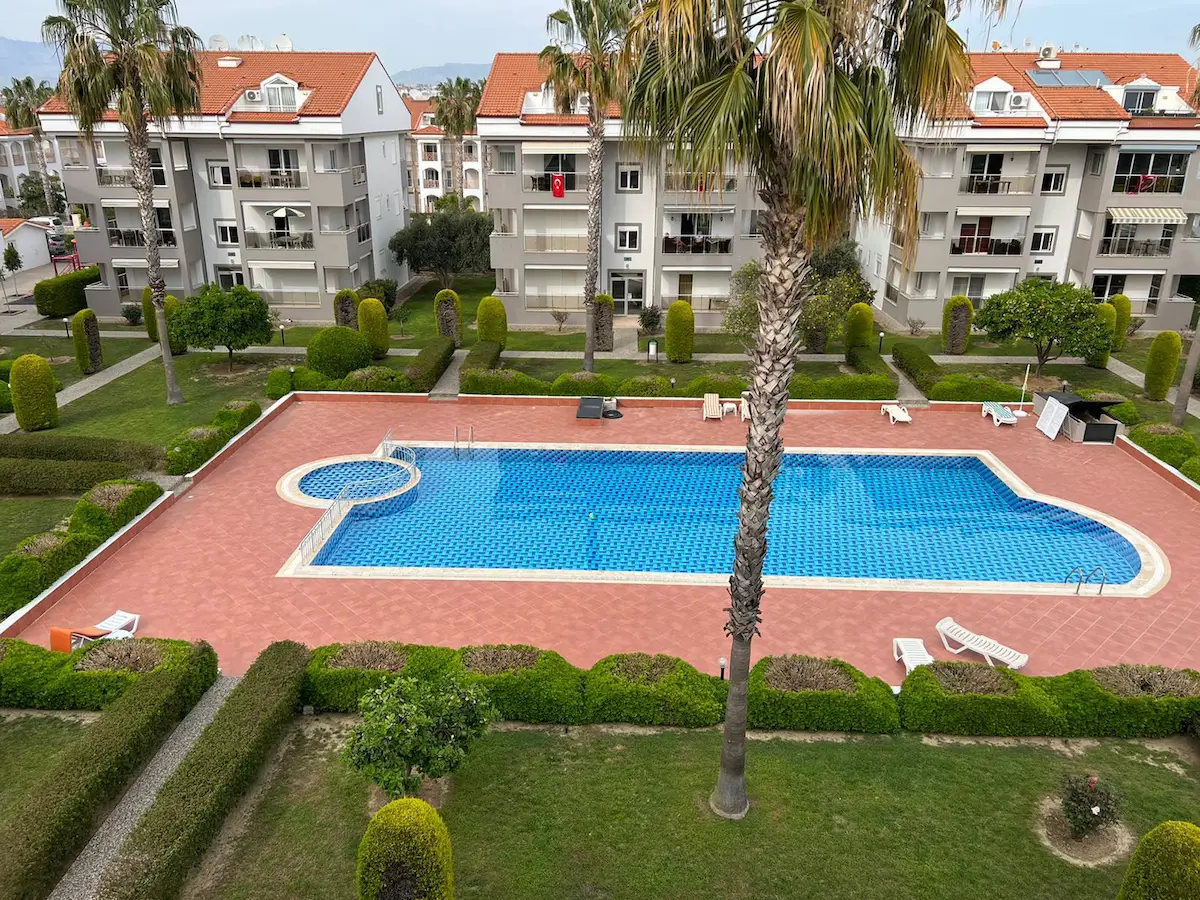 SİDE'DE LÜKS SİTE İÇİNDE HAVUZ MANZARALI SATILIK DUBLEKS