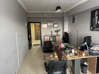 REMAX İLKE'DEN CUMHURİYET İŞ MERKEZİ'NDE SATILIK BÜRO/OFİS