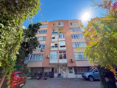 ALANYA MERKEZDE BAHÇE KULLANIMLI 2+1 EŞYALI SATILIK DAIRE