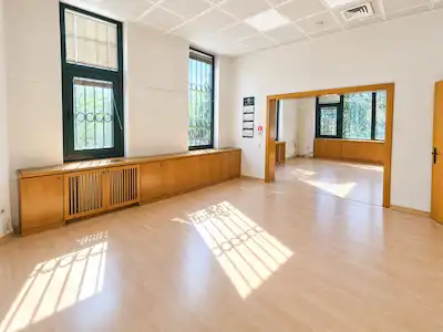 KOZYATAĞI STFA 318 M² KIRALIK DÜKKAN ACIBADEM HASTANESI YAKINI