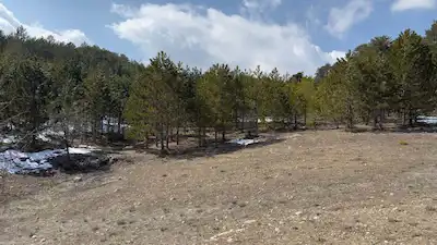 SERİNHİSAR KOCAPINAR’DA MÜSTAKİL PARSEL SATILIK TARLA | KREDİYE UYGUN, TAKASA AÇIK
