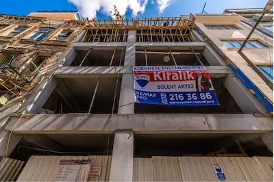BEYOĞLU BANKALAR CADDESİ AKSI’NDA SIFIR, PRESTİJLİ MÜSTAKİL TİCARİ KİRALIK BİNA