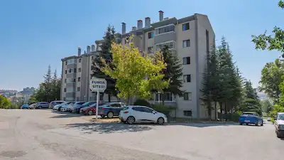 KORU METRO YAKINI FUNDA SİTESİ MANZARALI, YAPILI 3+1 SATILIK DAİRE