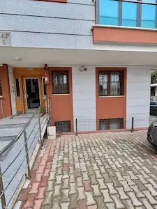 ESENEVLER ATOM SOKAK’TA • OTOPARKLI • EBEVEYN BANYOLU ŞIK 2+1