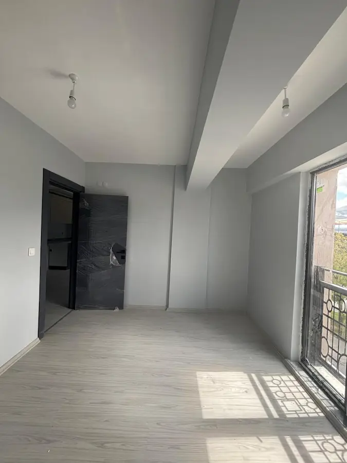 REMAX ARTIS'DEN KARAYOLLARI'NDA SATILIK 1+1 DAIRE