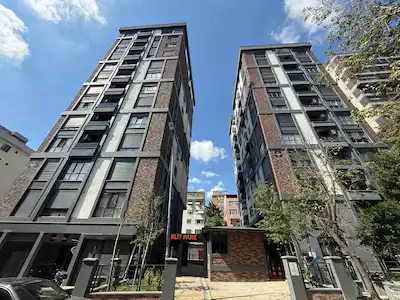 SUADİYEDE SİTE İÇİNDE YENİ BİNADA 2+1 SATILIK DAİRE