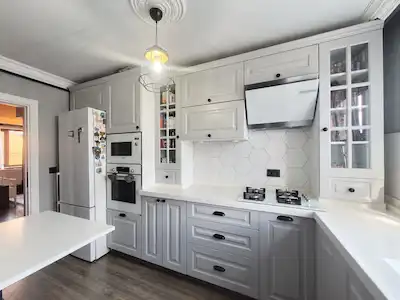 SANCAKTEPE METRO YAKINI -ÖZEL DEKORLU - 2,5+1 BUTIK APT.